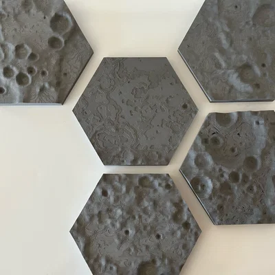 Tranh treo tường Mặt Trăng lục giác (Hexagon Moon Wall Art)