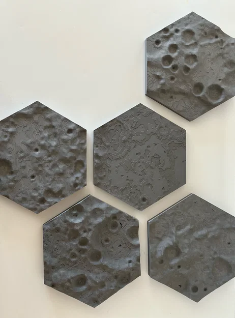 Tranh treo tường Mặt Trăng lục giác (Hexagon Moon Wall Art) - Image 2