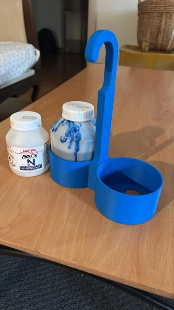 Giá treo chai keo dán ống PVC treo thang tiện dụng - Image 1