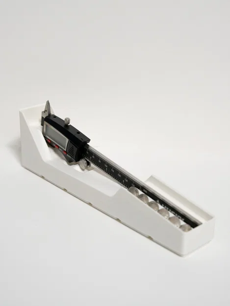 Khay Đựng Thước Kẹp Và Pin Dự Phòng Chuẩn Gridfinity - Image 1