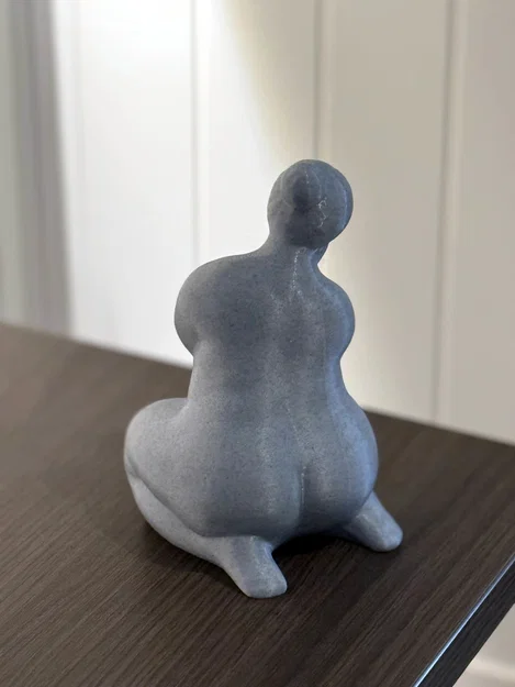 Tượng trang trí người phụ nữ (Curvy Woman Figurine) - In 3D nghệ thuật - Image 2
