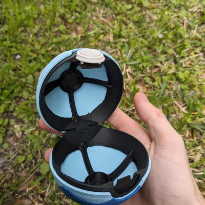 Pokémon Dive Ball - Hoạt động đầy đủ với nút bấm và bản lề