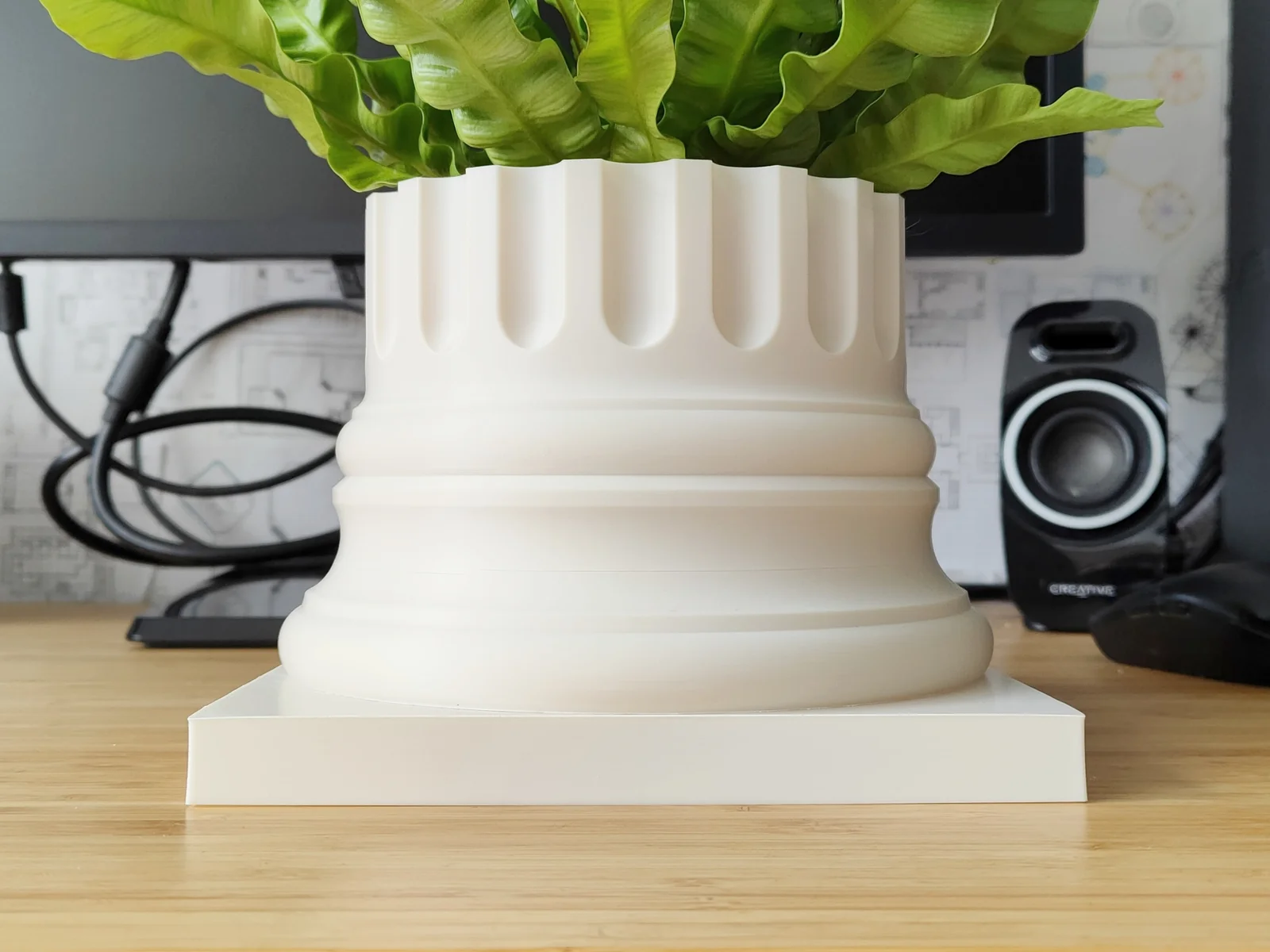 Chậu trồng cây cột cổ đại – thiết kế Vase Mode 1