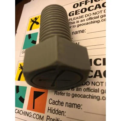Mô hình Geocaching Bolt: Ốc vít ngụy trang thông minh cho Geocaching