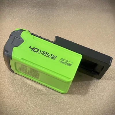 Giá treo pin Greenworks 40V cho IKEA Skådis (Battery Holder)