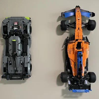 Giá treo dọc LEGO Peugeot 9X8 24H Le Mans Hybrid Hypercar 42156
