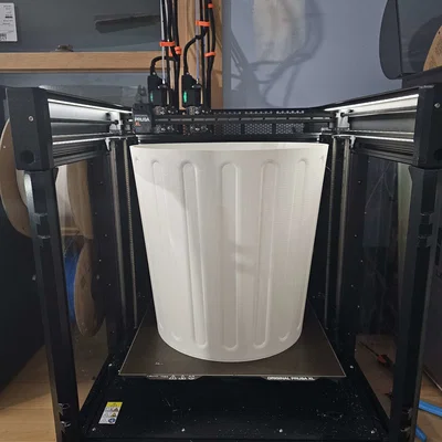 Tự in thùng rác văn phòng hiện đại bằng máy in 3D