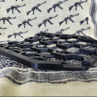 Tấm đệm thoáng khí tổ ong cho áo giáp Airsoft (3D Printing)