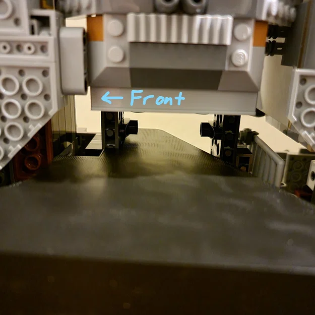 Giá treo tường LEGO Millennium Falcon (UCS) dạng Wall Display - Image 7