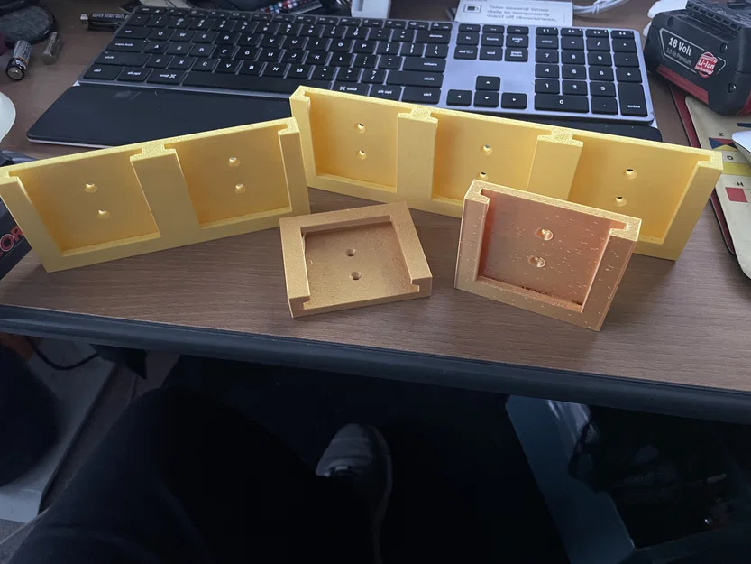 Giá đỡ pin Bosch Blue 18V (Bosch Blue 18V Battery Bracket) - Image 1