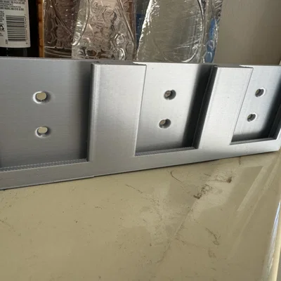 Giá Đỡ Pin Ozito 18V - Bản Đôi và Bản Ba