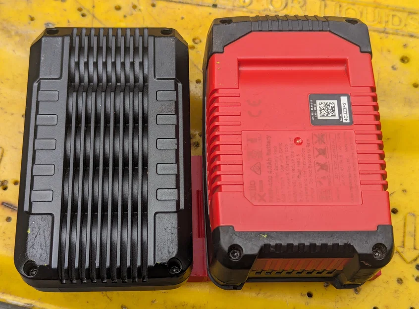 Đế gắn pin Ozito PXC-18 Volt (Battery Cradles) - Image 3