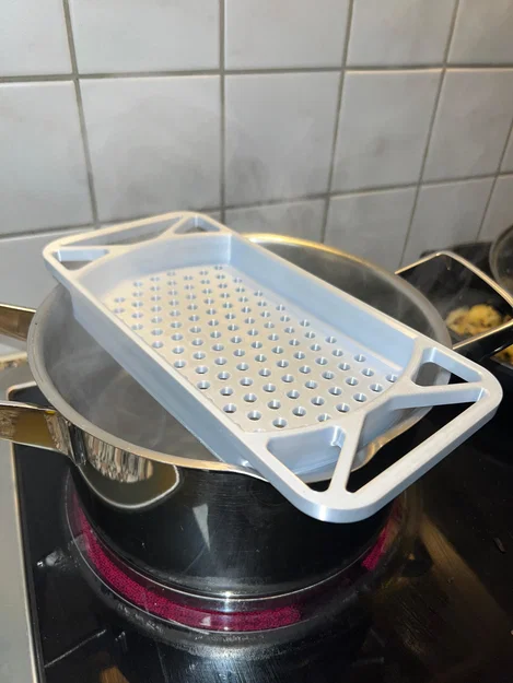 Dụng cụ làm Spaetzle/Spätzli (Spaetzle/Spätzli Maker) - Image 1