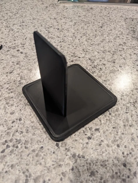 Giá đỡ găng tay bóng chày (Baseball Glove Stand) in 3D - Image 1