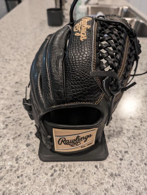 Giá đỡ găng tay bóng chày (Baseball Glove Stand) in 3D - Image 2