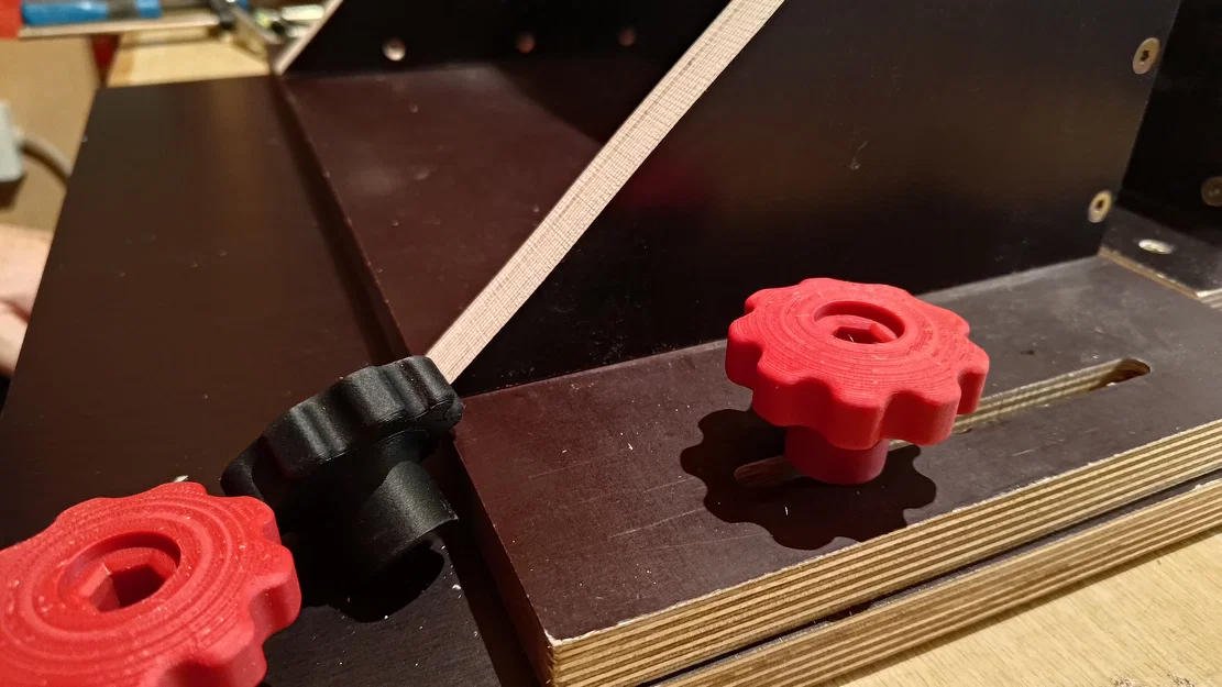 Núm vặn cho đai ốc & bulông M6 - Image 3