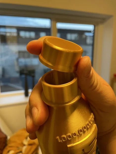 Mô hình bình nước PRIME mạ vàng 3D độc đáo - Image 3