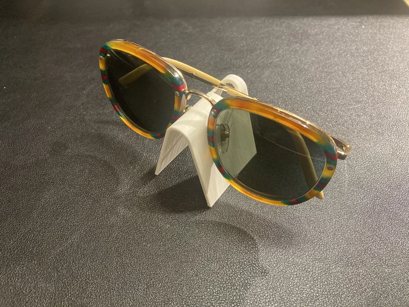 Kệ Để Kính Siêu Tối Giản (Ultra Minimal Glasses Stand) - Image 1