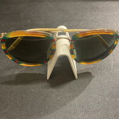 Kệ Để Kính Siêu Tối Giản (Ultra Minimal Glasses Stand)