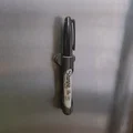 Giá Đỡ Bút Sharpie Gắn Nam Châm Tiện Lợi (Magnetic Sharpie Holder) - Thumbnail 1