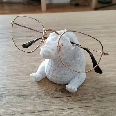 Giá đỡ kính cá sấu Chubby Croc 3D in siêu dễ thương