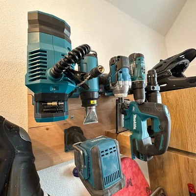 Giá treo dụng cụ Makita 18V (Makita 18V Toolholder)