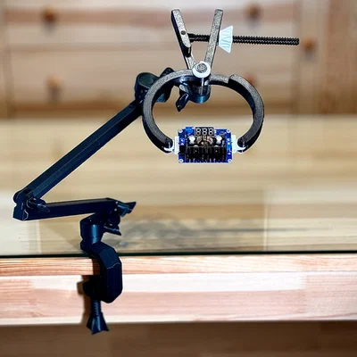 Giá đỡ tay thứ ba 3D (Third Hand) tiện lợi cho hàn mạch điện tử