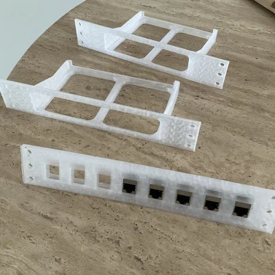 Rack 10" - Panel half rack cho thiết bị network (Unifi/Ubiquiti)