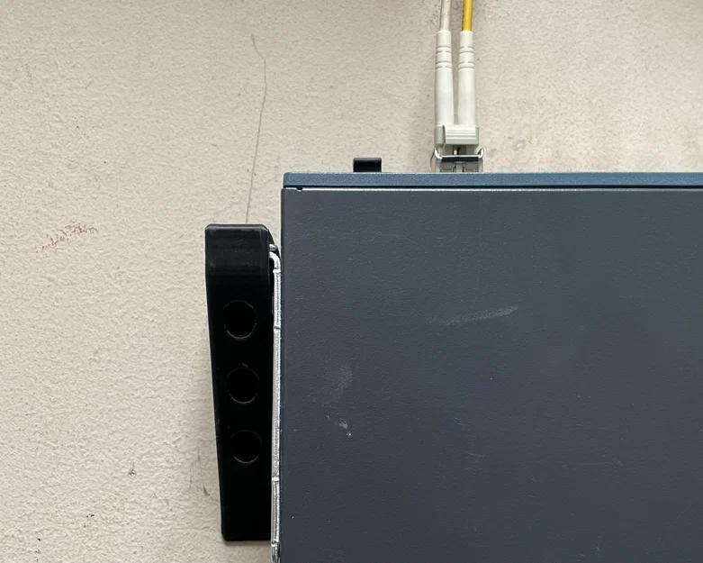 Giá treo tường 1U (Wall Mount/Bracket) cho thiết bị Cisco - Image 3