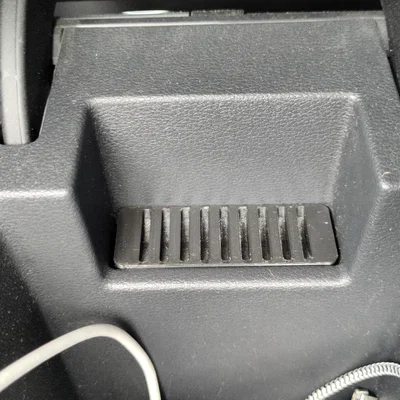 Khay giữ tiền xu thiết kế riêng cho Skoda Octavia 3