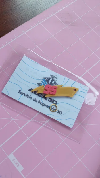 Móc khóa Lightning McQueen 95 in 3D độc đáo cho người hâm mộ - Image 2