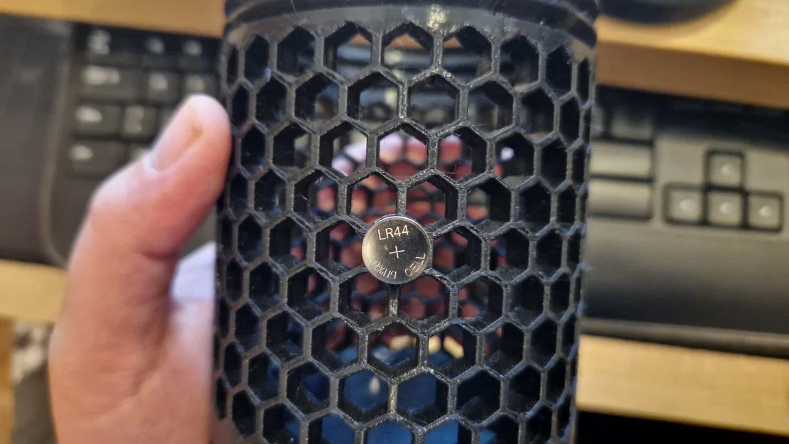 Hộp đựng pin đã dùng - Image 1