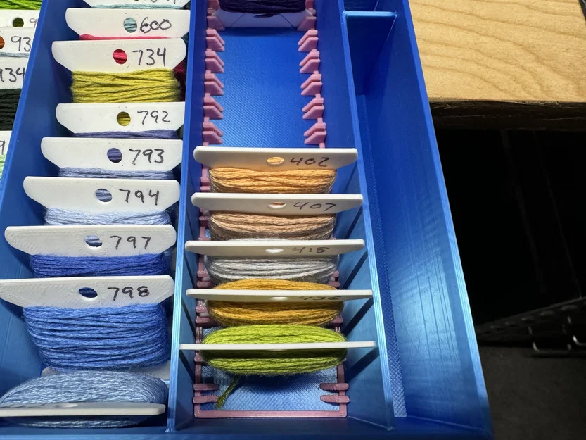 Bobbin chỉ thêu Floss 40mm x 40mm - Image 3