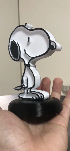 Tượng Snoopy (mẫu 2D) kèm bệ - Image 1