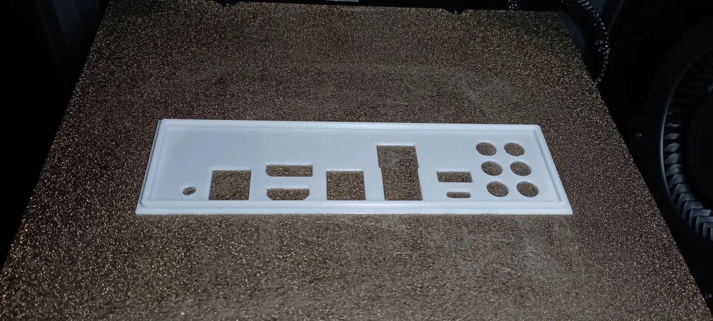 Tấm chắn I/O Shield in 3D cho mainboard MSI B550-A Pro - Image 3