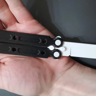 Dao bướm (Butterfly Knife / Balisong) in 3D – Lắp ráp đơn giản