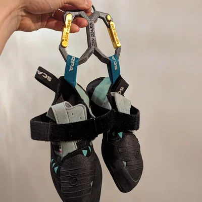 Móc Double Carabiner Cho Giày Rockclimbing