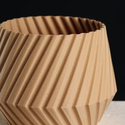 Chậu Cây Hình Học – Vase Mode & Shelled (Hoạ Tiết Sọc Xoắn)