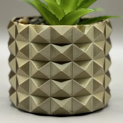 Chậu Cây Vintage Họa Tiết Kim Tự Tháp – Vase Mode Planter