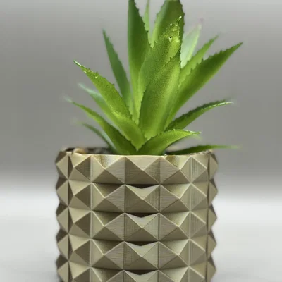 Chậu Cây Vintage Họa Tiết Kim Tự Tháp – Vase Mode Planter