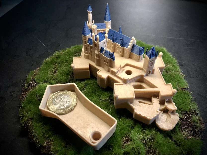 Lâu đài Hohenzollern (Đức) – Hộp bí mật (Secret Box) - Image 1