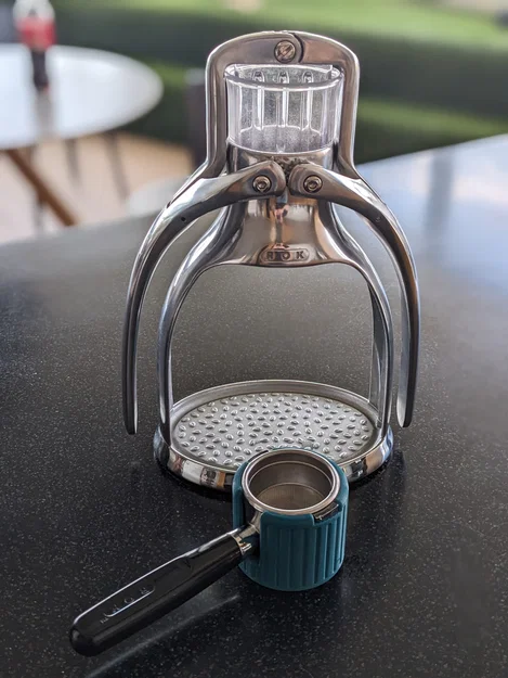 Phễu định lượng & trạm tamper cho ROK espresso - Image 4