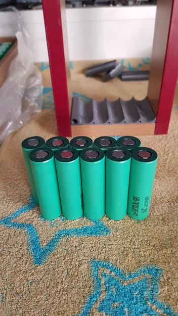 Spacer cell 21700 và cable guide - Image 4