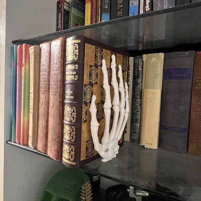 Chặn Sách Bàn Tay Bộ Xương (Skeleton Hand Bookend)