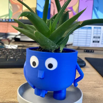 Chậu cây in 3D Peeing Planter thông minh có hệ thống thoát nước độc đáo