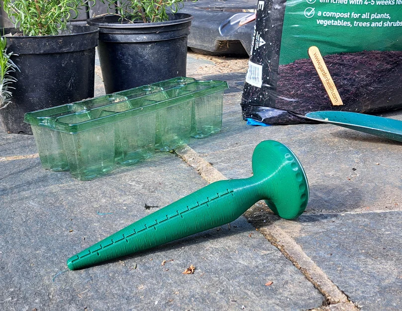 Dụng cụ tạo lỗ gieo hạt Garden Dibbler - Image 1