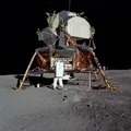 Đế lunar lander cho đèn Moon Lamp - Thumbnail 2