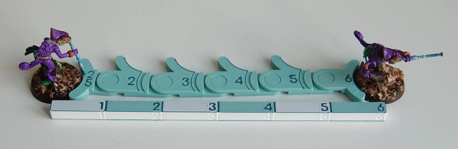 Thước đo khoảng cách cho wargaming (tính theo kích thước base) - Image 1