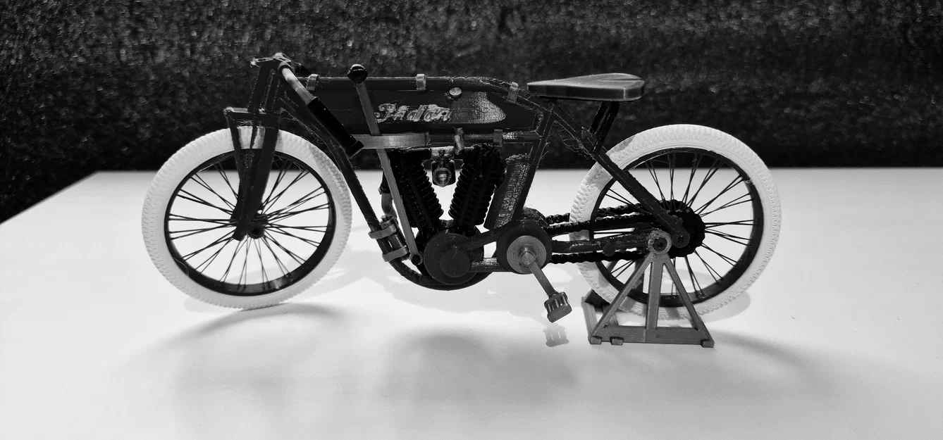 Indian Motorcycle Double Cylinder 1913 - Thiết kế Ed van der Heijden - Image 2