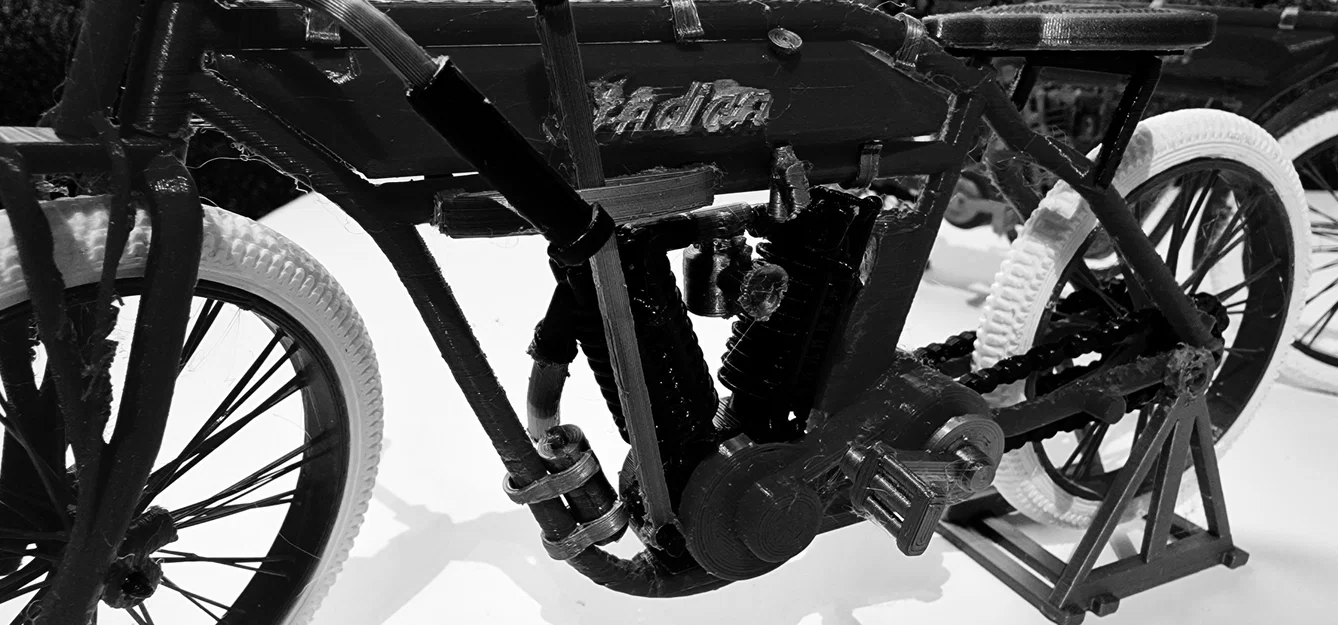 Indian Motorcycle Double Cylinder 1913 - Thiết kế Ed van der Heijden - Image 7